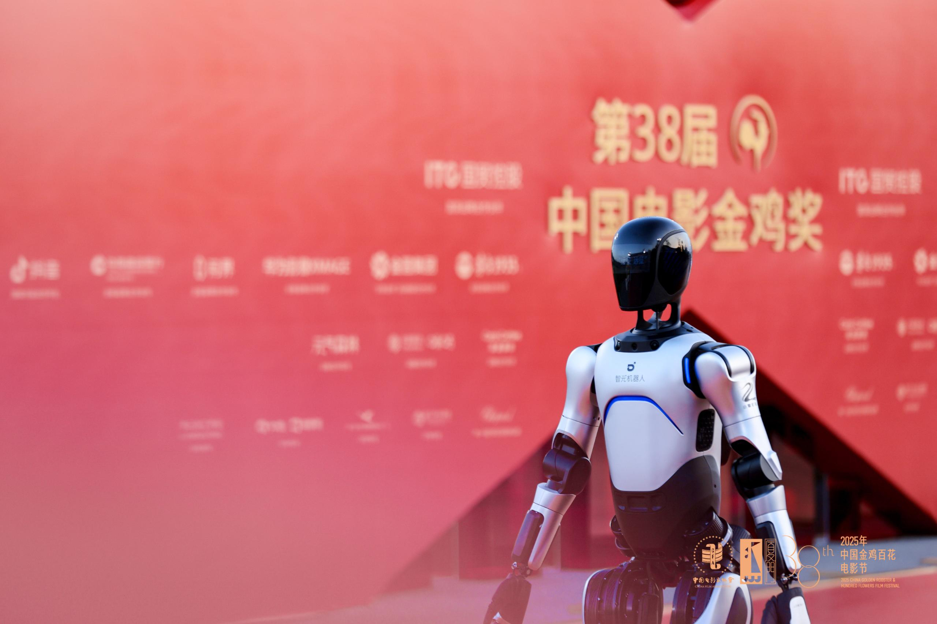 金鸡奖最酷嘉宾竟然是“他们”！